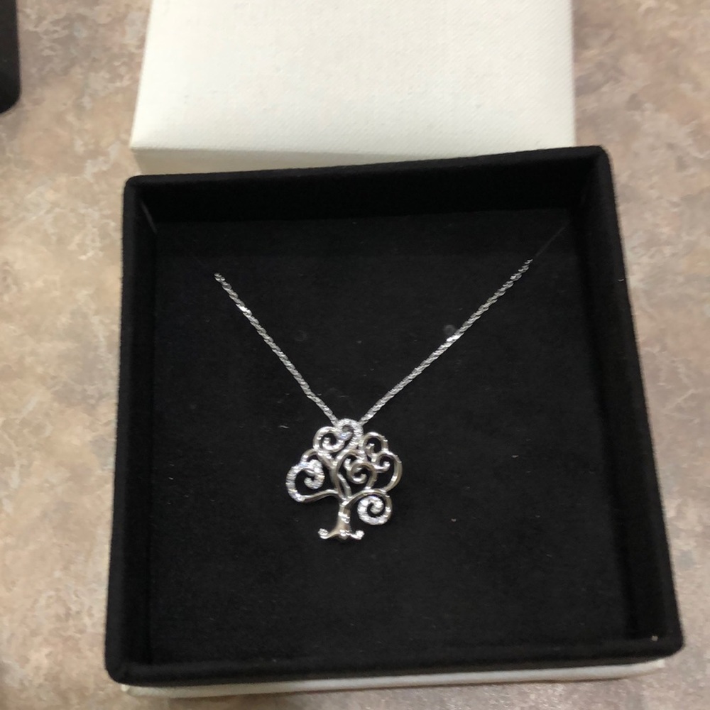 NWT sterling silver family tree necklace